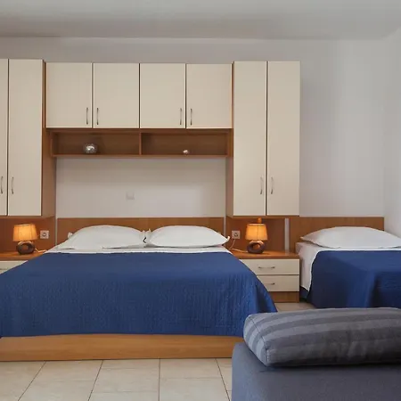 Apartment Mendes *