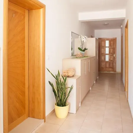 Mendes Apartment Tucepi